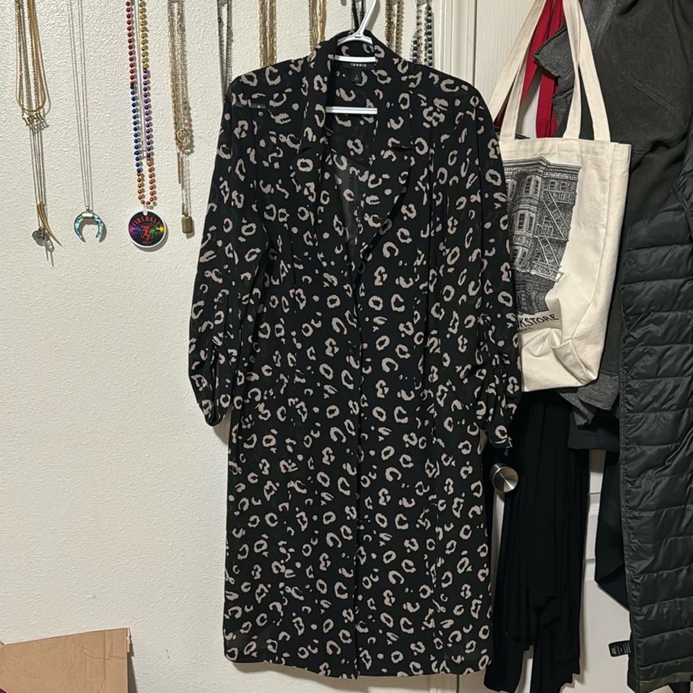 Torrid Leopard Print Chiffon Button Up // Size 0x - image 1